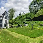 La Maison Normande 住宿加早餐酒店 Saint-Cirgues-de-Jordanne